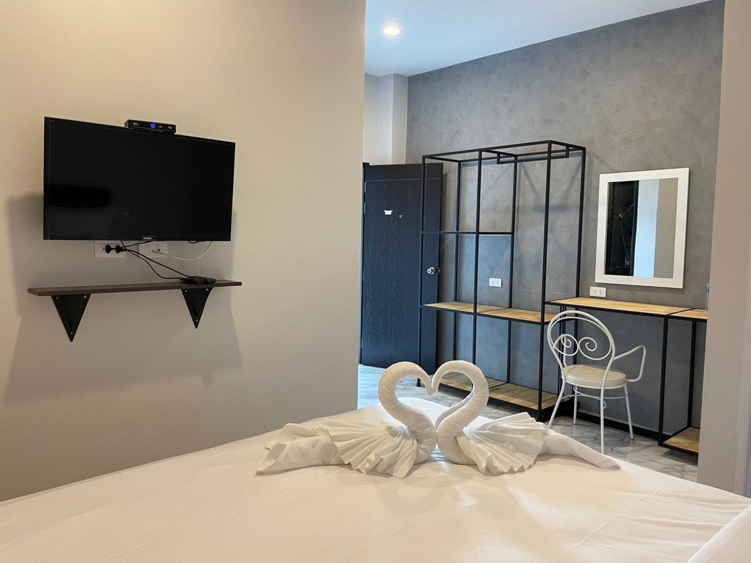 Terminal 58 Hotel Ban Mut Dok Khao Buitenkant foto